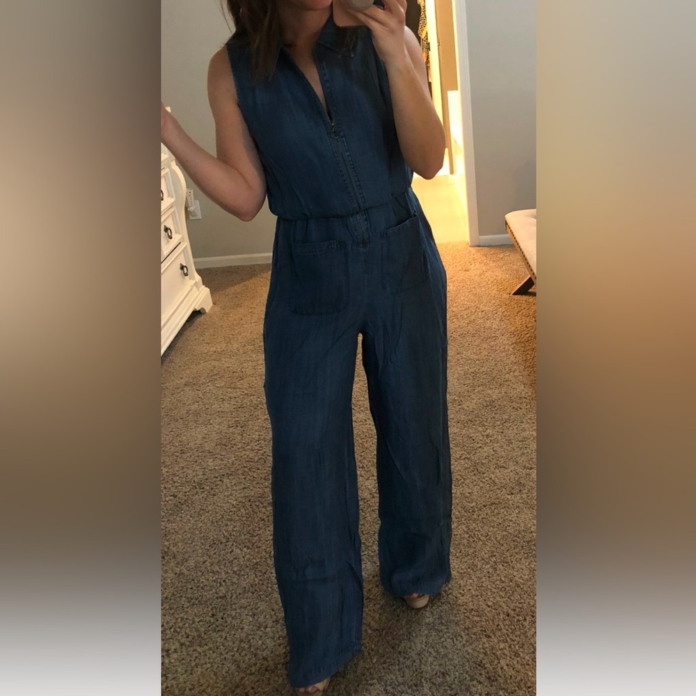 Womens lovestitch brand soft chambray denim jumpsuit 
Size small and size large